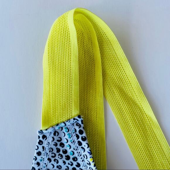 Under Armour | Multi Color Polka Dot Mesh Cross Strap Tank EUC M - Picture 6 of 9